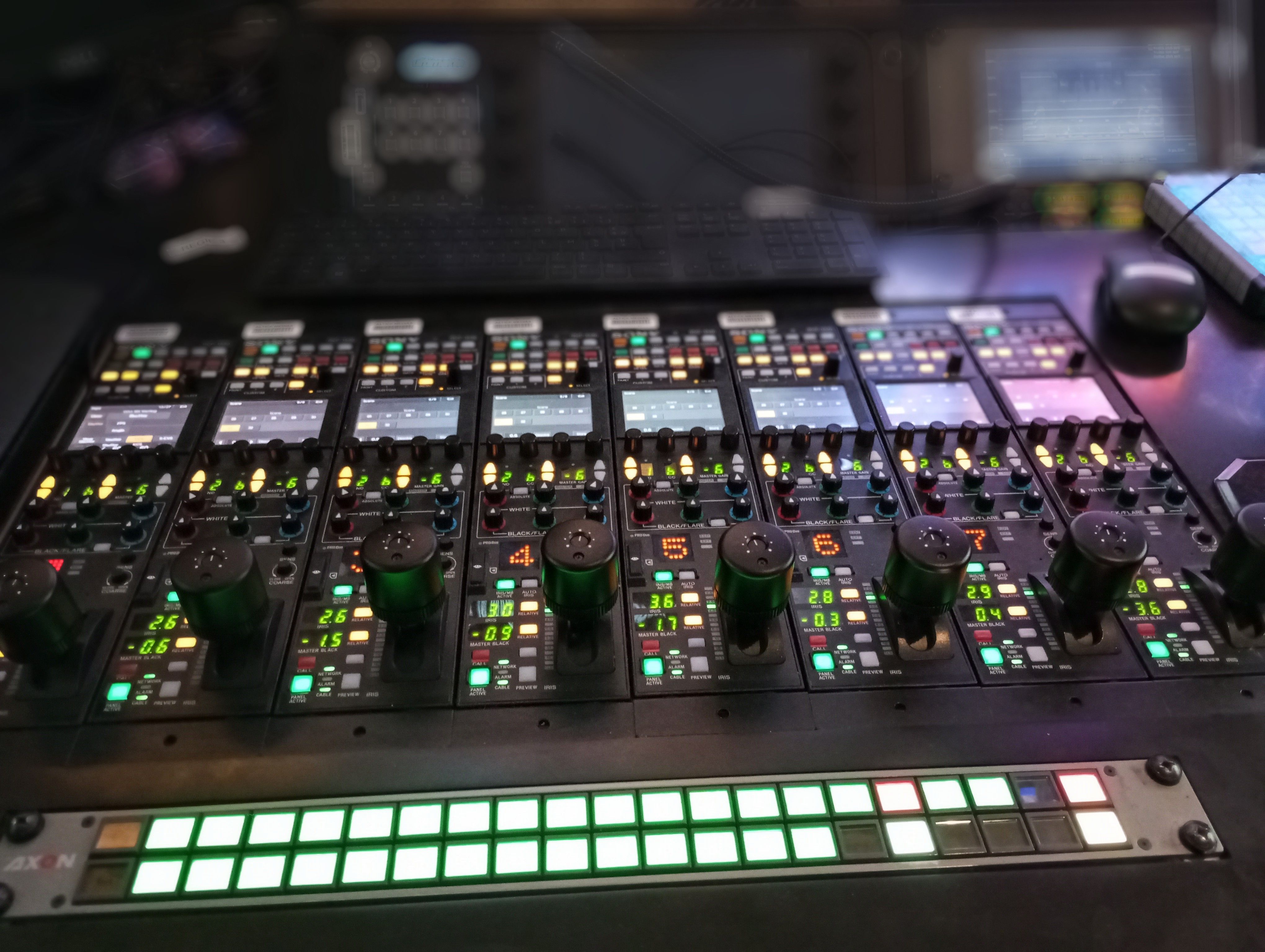 Mastering Live AMZN CCI: A Developer's Trading Edge
