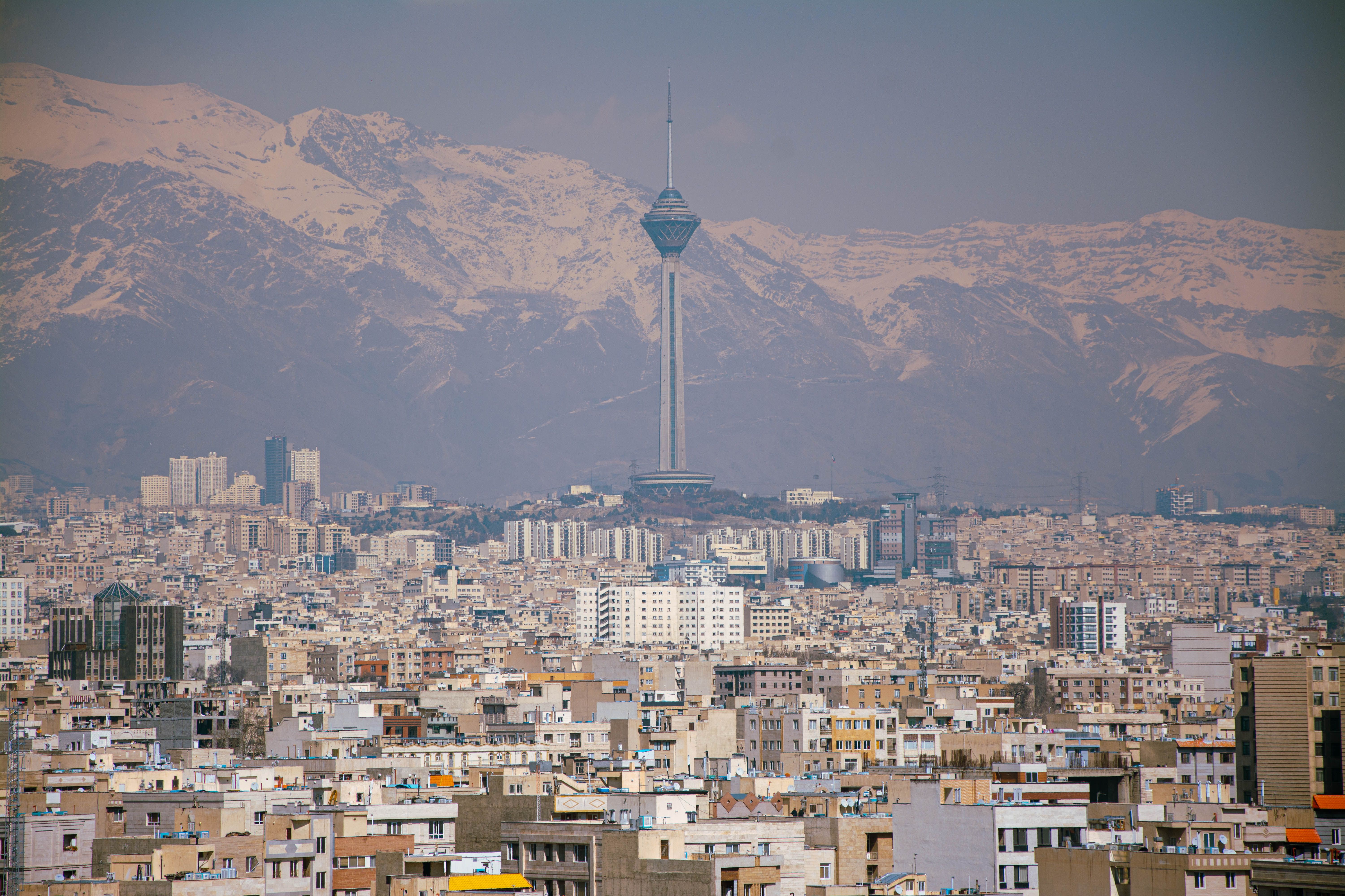 Mideast Brinkmanship: Oil Jumps As US-Iran Standoff Deepens